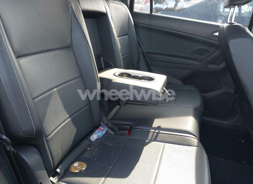 Photo 8 of 2021 Volkswagen Tiguan 2.0T SE/2.0T SE R-LINE BLACK/2.0T SEL (VIN 3VV2B7AX9MM005404)