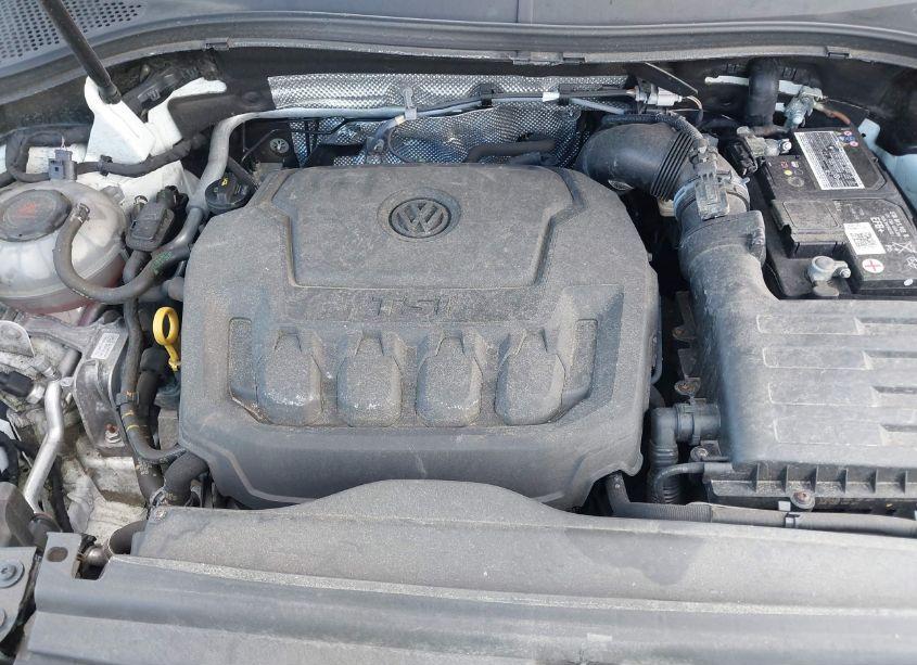 Photo 10 of 2021 Volkswagen Tiguan 2.0T SE/2.0T SE R-LINE BLACK/2.0T SEL (VIN 3VV2B7AX9MM017729)