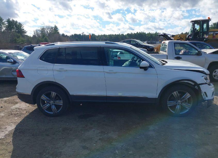 Photo 13 of 2021 Volkswagen Tiguan 2.0T SE/2.0T SE R-LINE BLACK/2.0T SEL (VIN 3VV2B7AX9MM017729)