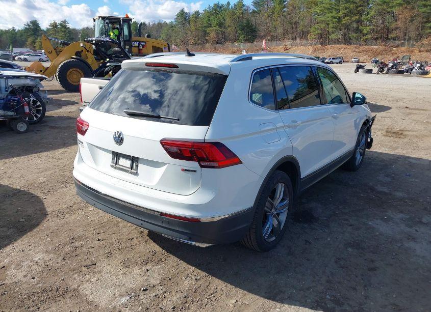 Photo 4 of 2021 Volkswagen Tiguan 2.0T SE/2.0T SE R-LINE BLACK/2.0T SEL (VIN 3VV2B7AX9MM017729)