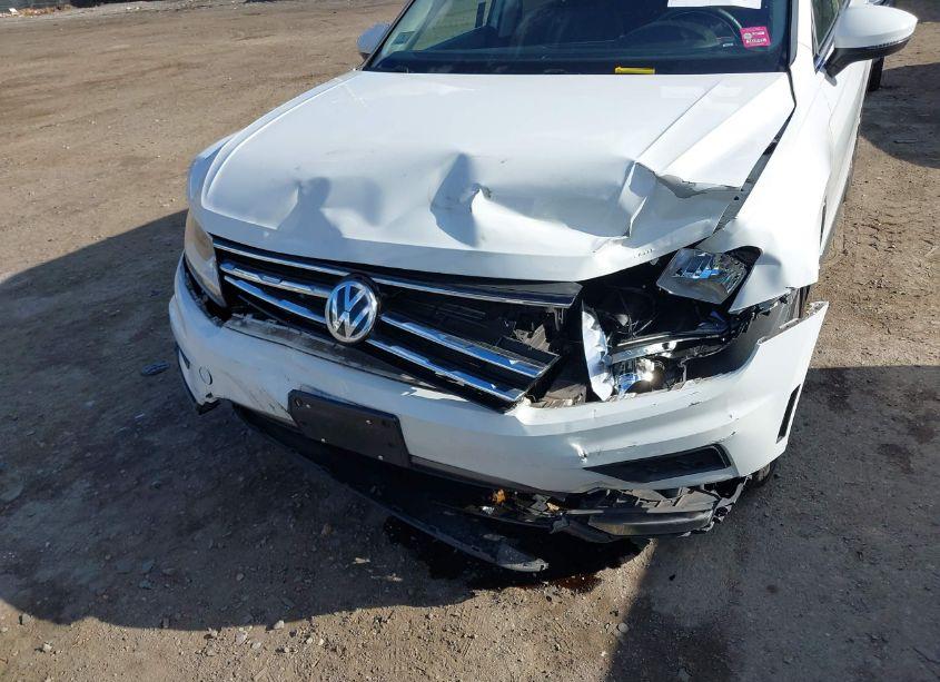 Photo 6 of 2021 Volkswagen Tiguan 2.0T SE/2.0T SE R-LINE BLACK/2.0T SEL (VIN 3VV2B7AX9MM017729)