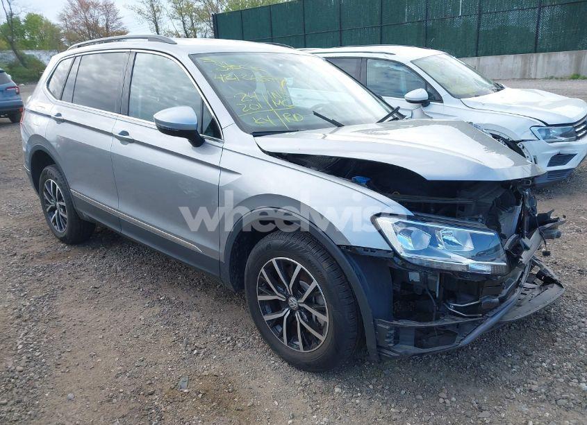 2021 Volkswagen Tiguan 2.0T SE/2.0T SE R-LINE BLACK/2.0T SEL (VIN 3VV2B7AX9MM135540) main photo