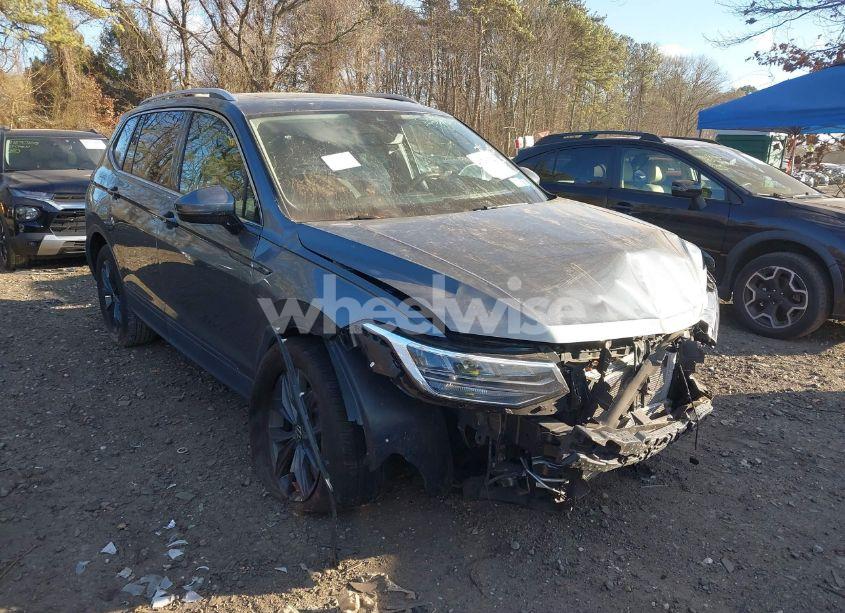 2022 Volkswagen Tiguan 2.0T SE (VIN 3VV2B7AX9NM015822) main photo