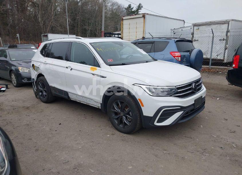 2022 Volkswagen Tiguan 2.0T SE (VIN 3VV2B7AX9NM029204) main photo