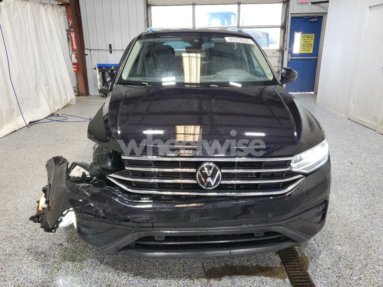 Photo 5 of 2024 VOLKSWAGEN TIGUAN SE (VIN 3VV2B7AX9RM135416)