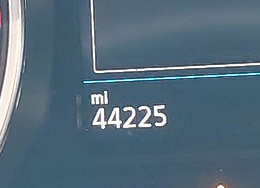 Photo 15 of 2018 Volkswagen Tiguan 2.0T SE/2.0T SEL (VIN 3VV2B7AXXJM038973)