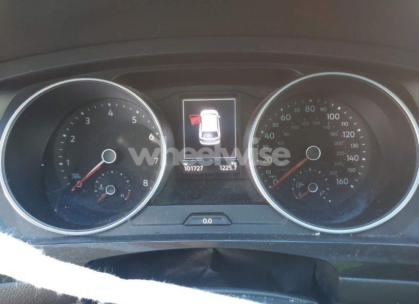 Photo 7 of 2018 Volkswagen Tiguan 2.0T SE/SEL (VIN 3VV2B7AXXJM157347)