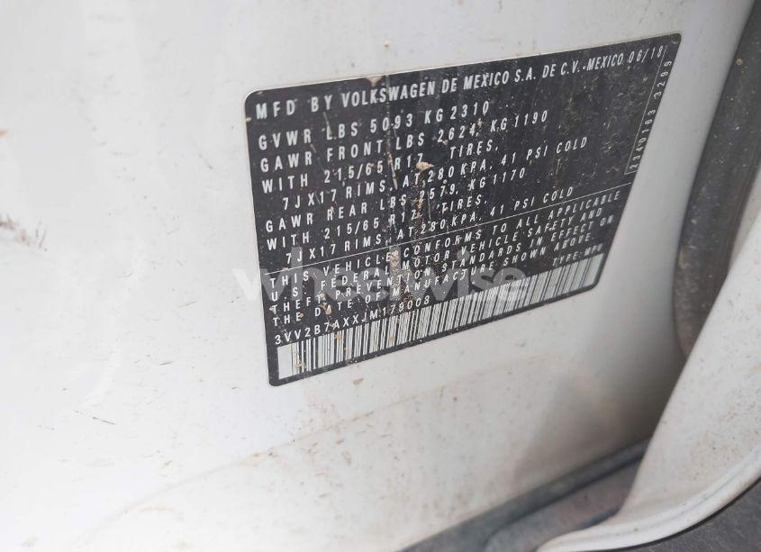 Photo 9 of 2018 Volkswagen Tiguan 2.0T SE/2.0T SEL (VIN 3VV2B7AXXJM179008)