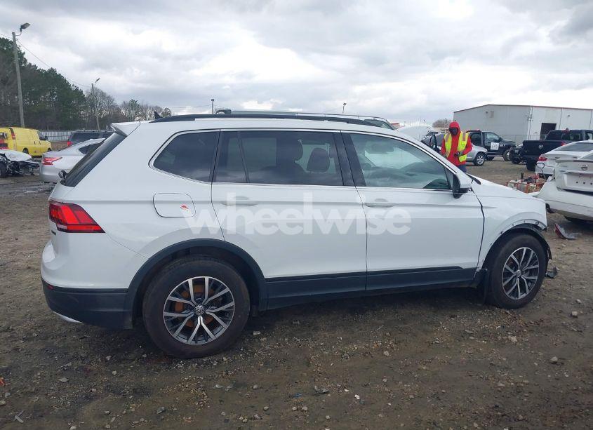 Photo 13 of 2019 Volkswagen Tiguan 2.0T SE/2.0T SEL/2.0T SEL R-LINE/2.0T SEL R-LINE BLACK (VIN 3VV2B7AXXKM055399)