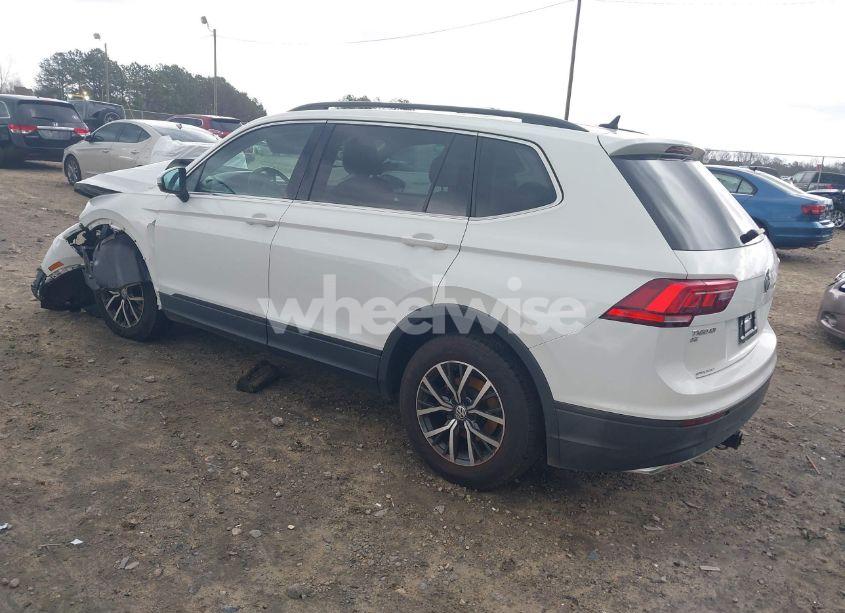 Photo 3 of 2019 Volkswagen Tiguan 2.0T SE/2.0T SEL/2.0T SEL R-LINE/2.0T SEL R-LINE BLACK (VIN 3VV2B7AXXKM055399)