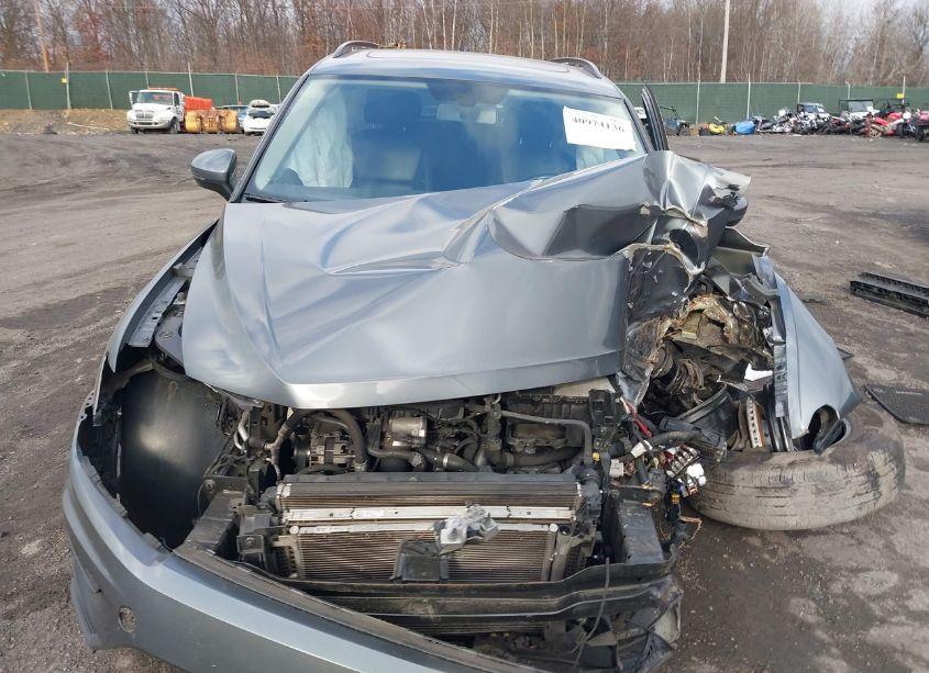 Photo 12 of 2019 Volkswagen Tiguan 2.0T SE/2.0T SEL/2.0T SEL R-LINE/2.0T SEL R-LINE BLACK (VIN 3VV2B7AXXKM069075)