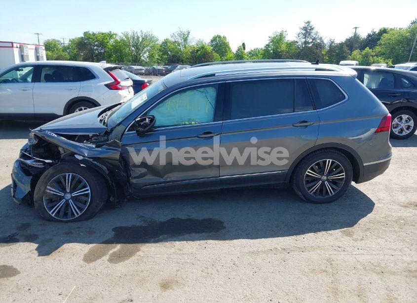 Photo 14 of 2019 Volkswagen Tiguan 2.0T SE/2.0T SEL/2.0T SEL R-LINE/2.0T SEL R-LINE BLACK (VIN 3VV2B7AXXKM084286)