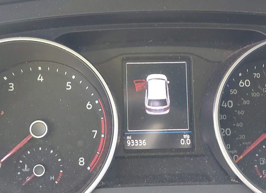 Photo 16 of 2019 Volkswagen Tiguan 2.0T SE/2.0T SEL/2.0T SEL R-LINE/2.0T SEL R-LINE BLACK (VIN 3VV2B7AXXKM126889)