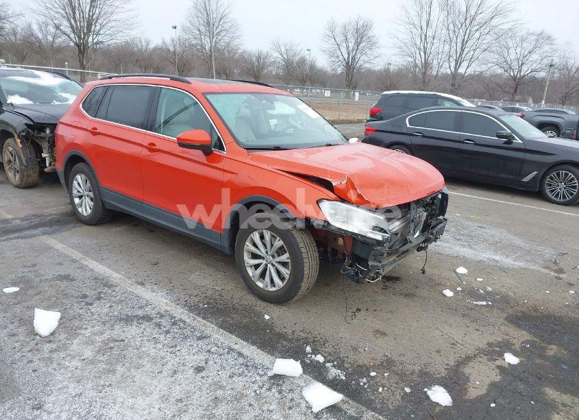 2019 Volkswagen Tiguan 2.0T SE/2.0T SEL/2.0T SEL R-LINE/2.0T SEL R-LINE BLACK (VIN 3VV2B7AXXKM146446) main photo