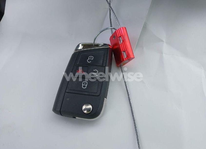 Photo 11 of 2019 Volkswagen Tiguan 2.0T SE/2.0T SEL/2.0T SEL R-LINE/2.0T SEL R-LINE BLACK (VIN 3VV2B7AXXKM146446)