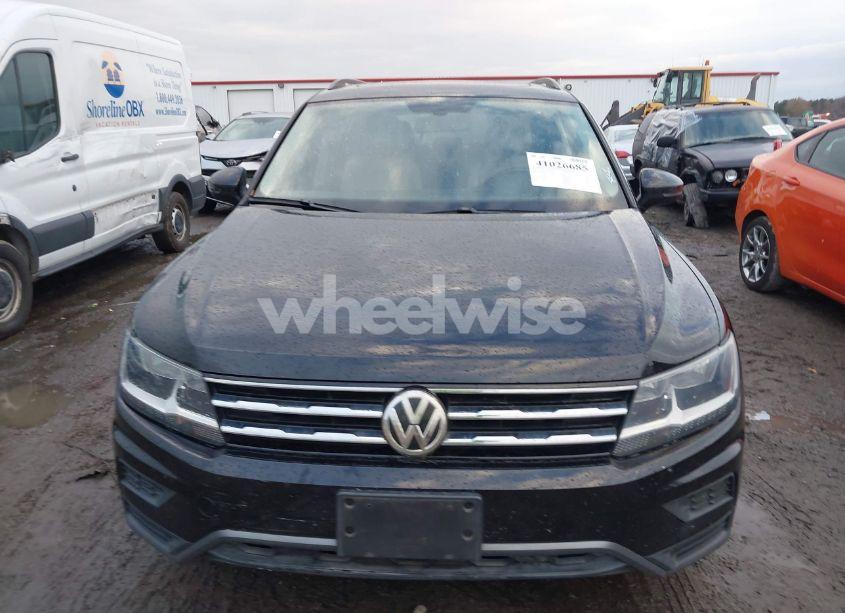 Photo 13 of 2019 Volkswagen Tiguan 2.0T SE/2.0T SEL/2.0T SEL R-LINE/2.0T SEL R-LINE BLACK (VIN 3VV2B7AXXKM161660)