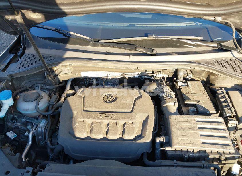 Photo 10 of 2020 Volkswagen Tiguan 2.0T SE/2.0T SE R-LINE BLACK/2.0T SEL (VIN 3VV2B7AXXLM025353)