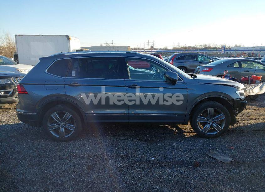 Photo 14 of 2020 Volkswagen Tiguan 2.0T SE/2.0T SE R-LINE BLACK/2.0T SEL (VIN 3VV2B7AXXLM025353)