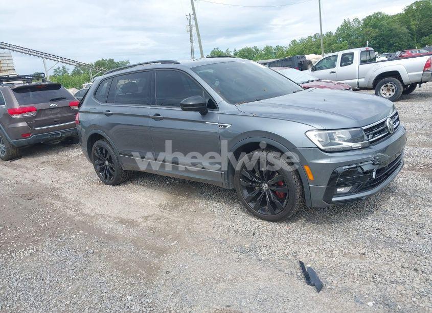 2020 Volkswagen Tiguan 2.0T SE/2.0T SE R-LINE BLACK/2.0T SEL (VIN 3VV2B7AXXLM156864) main photo