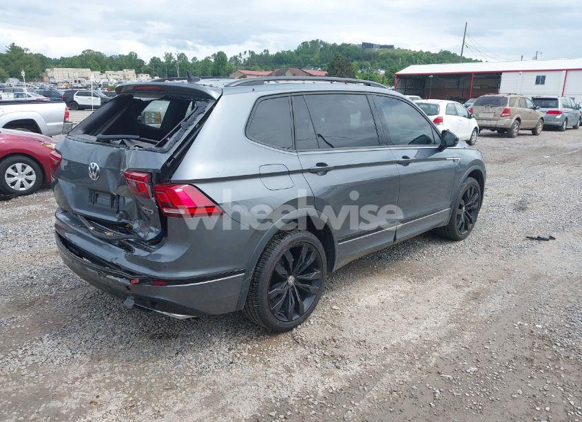Photo 4 of 2020 Volkswagen Tiguan 2.0T SE/2.0T SE R-LINE BLACK/2.0T SEL (VIN 3VV2B7AXXLM156864)