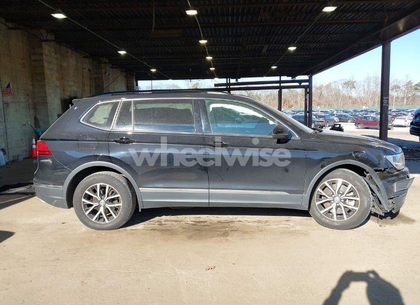 Photo 13 of 2021 Volkswagen Tiguan 2.0T SE/2.0T SE R-LINE BLACK/2.0T SEL (VIN 3VV2B7AXXMM071377)