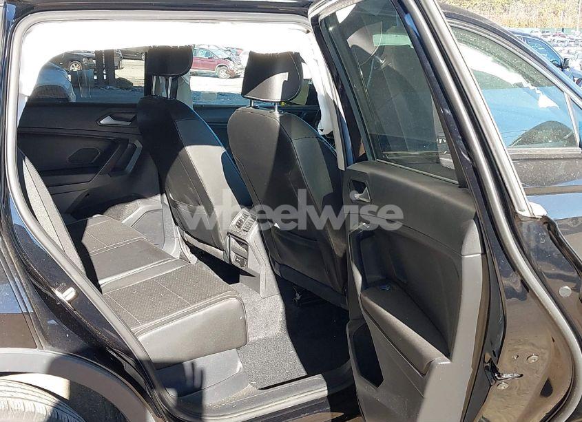 Photo 8 of 2021 Volkswagen Tiguan 2.0T SE/2.0T SE R-LINE BLACK/2.0T SEL (VIN 3VV2B7AXXMM071377)