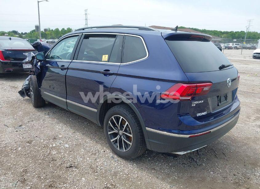 Photo 3 of 2021 Volkswagen Tiguan (VIN 3VV2B7AXXMM084355)