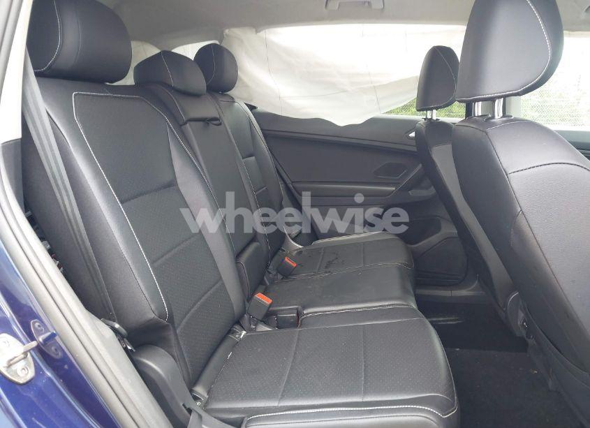 Photo 8 of 2021 Volkswagen Tiguan (VIN 3VV2B7AXXMM084355)