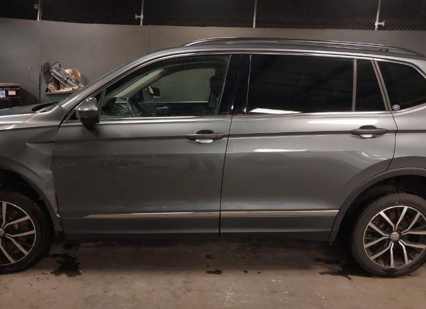 Photo 14 of 2021 Volkswagen Tiguan 2.0T SE/2.0T SE R-LINE BLACK/2.0T SEL (VIN 3VV2B7AXXMM090964)