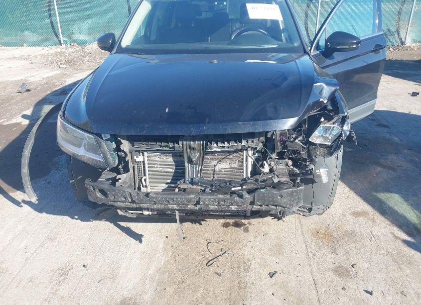 Photo 6 of 2021 Volkswagen Tiguan 2.0T SE/2.0T SE R-LINE BLACK/2.0T SEL (VIN 3VV2B7AXXMM116169)