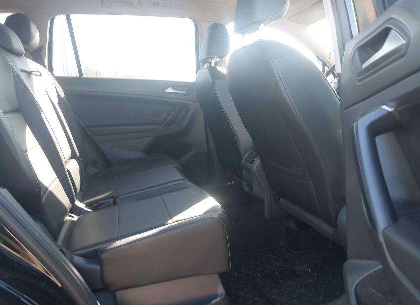 Photo 8 of 2021 Volkswagen Tiguan 2.0T SE/2.0T SE R-LINE BLACK/2.0T SEL (VIN 3VV2B7AXXMM116169)