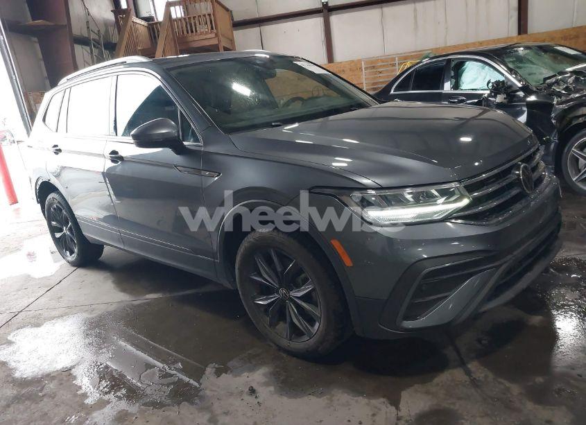 2022 Volkswagen Tiguan 2.0T SE (VIN 3VV2B7AXXNM019667) main photo