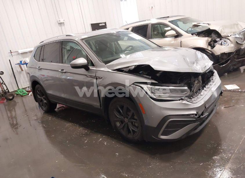 2022 Volkswagen Tiguan 2.0T SE (VIN 3VV2B7AXXNM059957) main photo