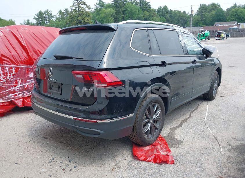 Photo 4 of 2022 Volkswagen Tiguan 2.0T SE (VIN 3VV2B7AXXNM060140)