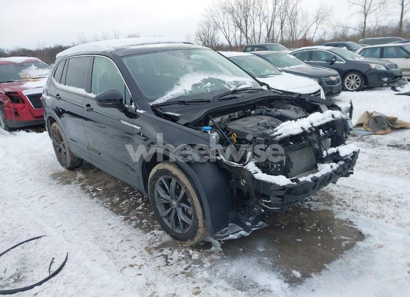 2022 Volkswagen Tiguan 2.0T SE (VIN 3VV2B7AXXNM157046) main photo