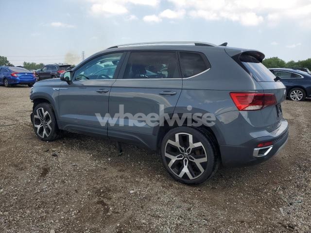 Photo 2 of 2022 VOLKSWAGEN TAOS SEL (VIN 3VV2X7B21NM017584)