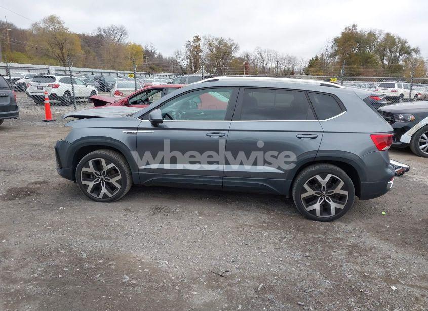 Photo 15 of 2022 Volkswagen Taos 1.5T SEL (VIN 3VV2X7B23NM015061)