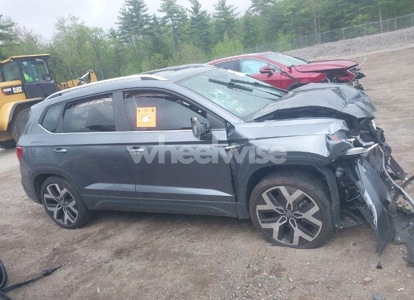 Photo 12 of 2022 Volkswagen Taos 1.5T SEL (VIN 3VV2X7B26NM019850)