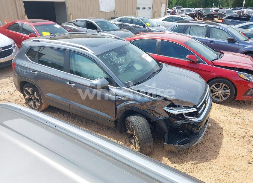 2022 Volkswagen Taos 1.5T SEL (VIN 3VV2X7B29NM033550) main photo