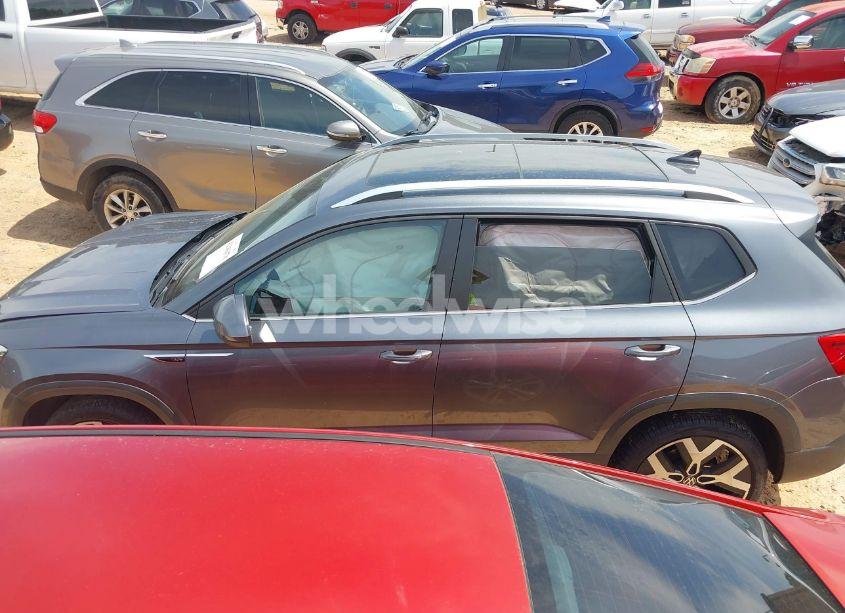 Photo 14 of 2022 Volkswagen Taos 1.5T SEL (VIN 3VV2X7B29NM033550)