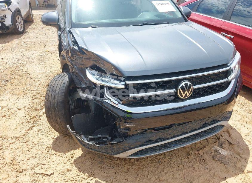 Photo 6 of 2022 Volkswagen Taos 1.5T SEL (VIN 3VV2X7B29NM033550)