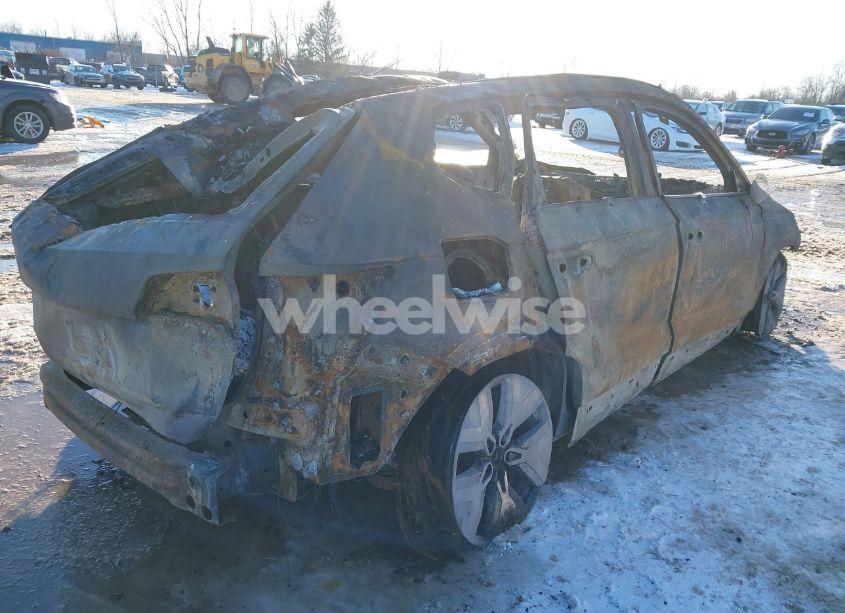 Photo 4 of 2023 Volkswagen Taos 1.5T SEL (VIN 3VV2X7B2XPM322245)