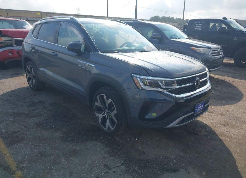 2023 Volkswagen Taos 1.5T SEL (VIN 3VV2X7B2XPM339448) main photo