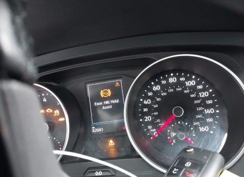 Photo 7 of 2019 Volkswagen Tiguan 2.0T SE/2.0T SEL/2.0T SEL R-LINE/2.0T SEL R-LINE BLACK (VIN 3VV3B7AX0KM111550)