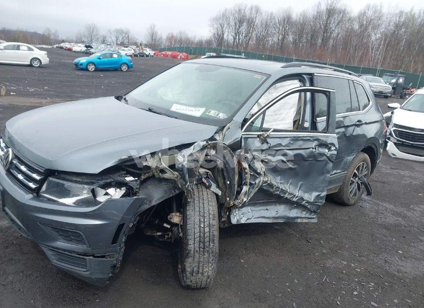 Photo 6 of 2020 Volkswagen Tiguan 2.0T SE/2.0T SE R-LINE BLACK/2.0T SEL (VIN 3VV3B7AX0LM086621)