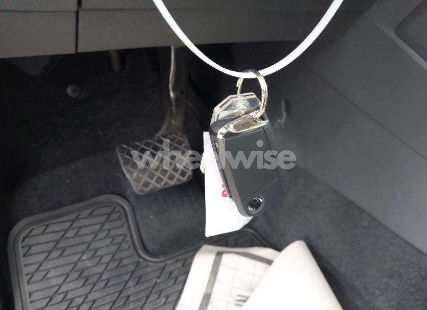 Photo 11 of 2020 Volkswagen Tiguan 2.0T SE/2.0T SE R-LINE BLACK/2.0T SEL (VIN 3VV3B7AX0LM108973)