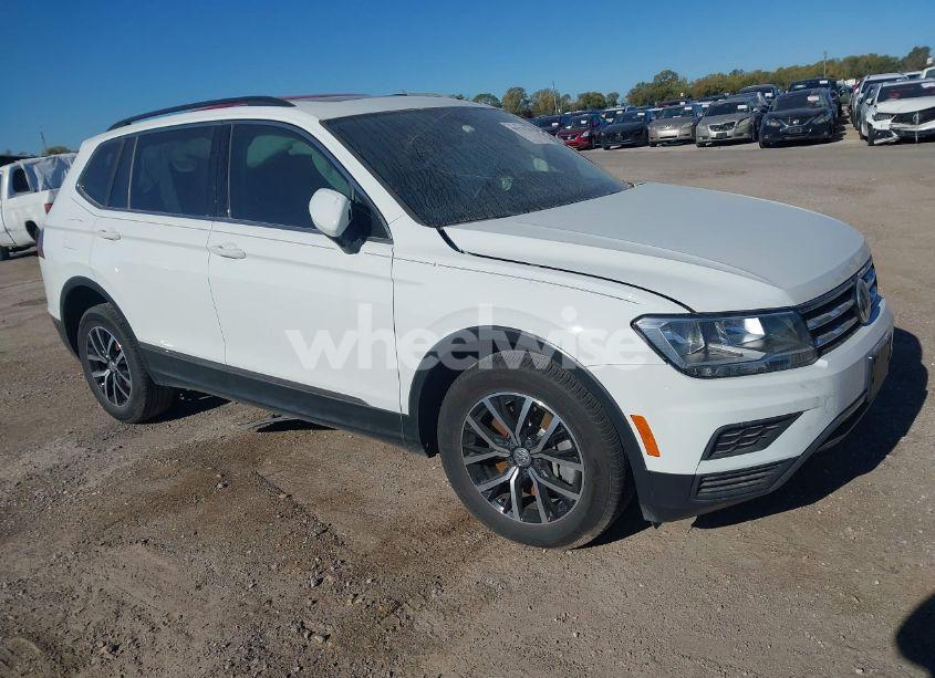 2021 Volkswagen Tiguan 2.0T SE/2.0T SE R-LINE BLACK/2.0T SEL (VIN 3VV3B7AX0MM043771) main photo