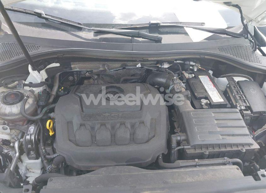 Photo 10 of 2021 Volkswagen Tiguan 2.0T SE/2.0T SE R-LINE BLACK/2.0T SEL (VIN 3VV3B7AX0MM104746)