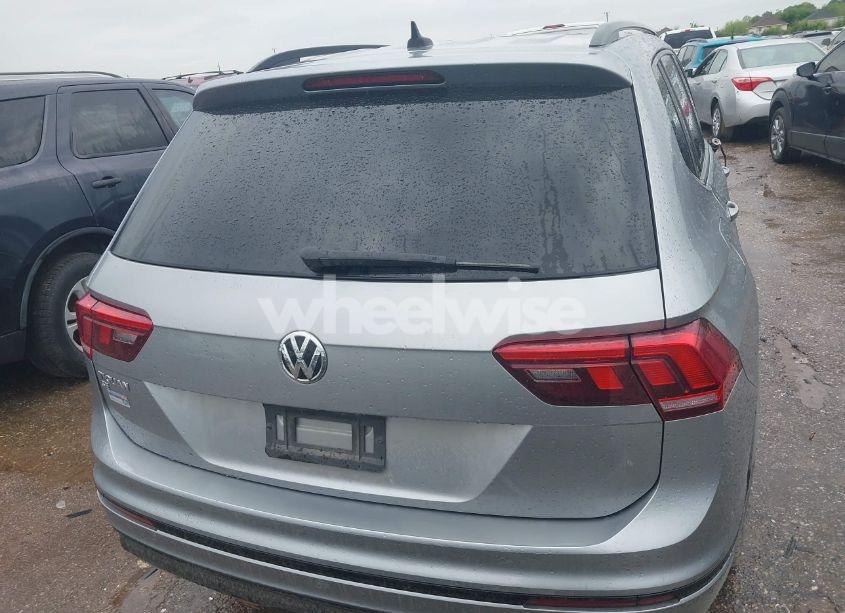 Photo 16 of 2021 Volkswagen Tiguan 2.0T SE/2.0T SE R-LINE BLACK/2.0T SEL (VIN 3VV3B7AX0MM119120)