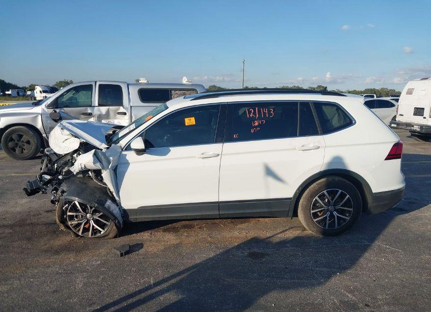 Photo 14 of 2021 Volkswagen Tiguan 2.0T SE/2.0T SE R-LINE BLACK/2.0T SEL (VIN 3VV3B7AX0MM121143)